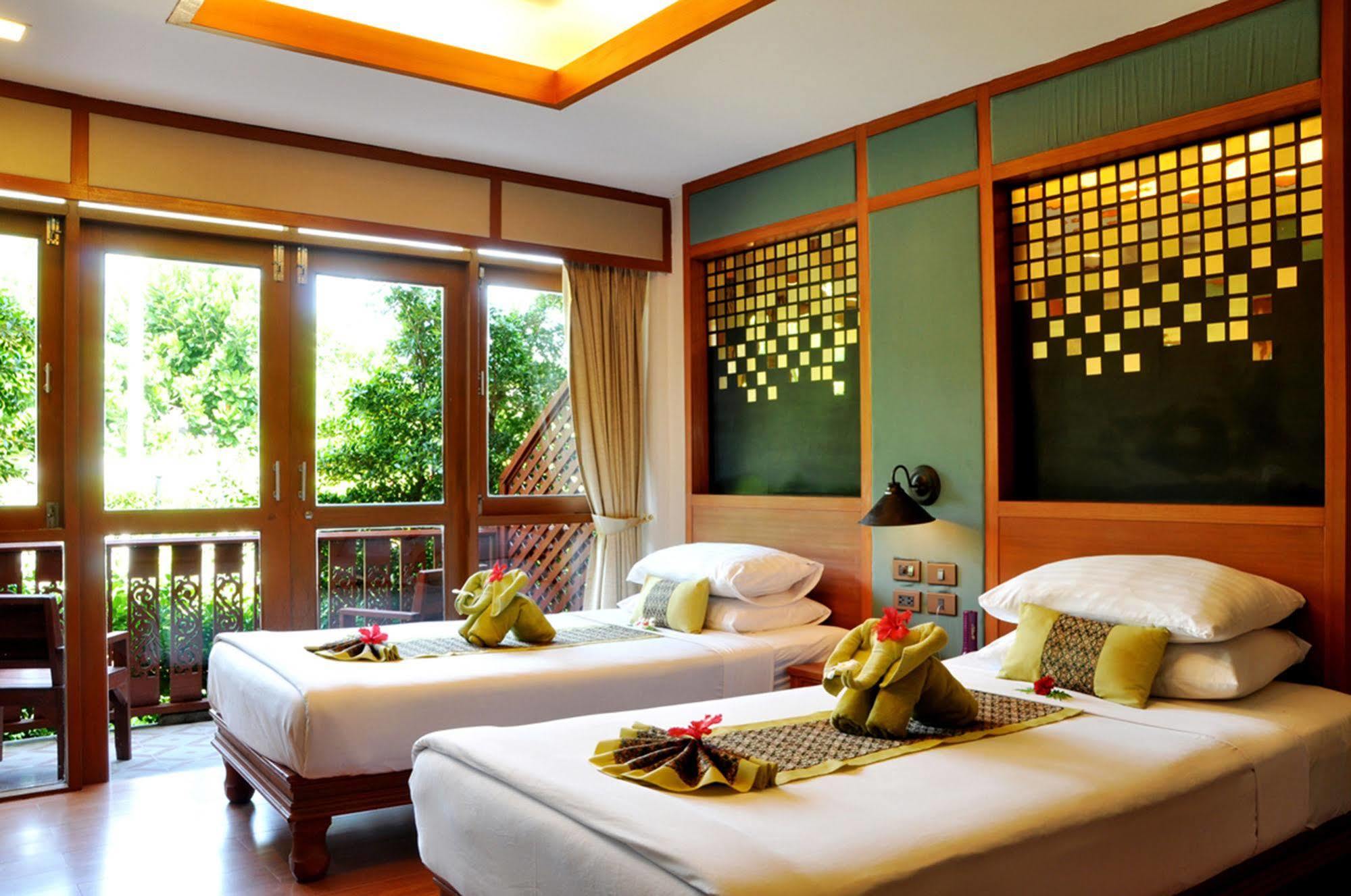 Pp Erawan Palms 3* Phi Phi Don